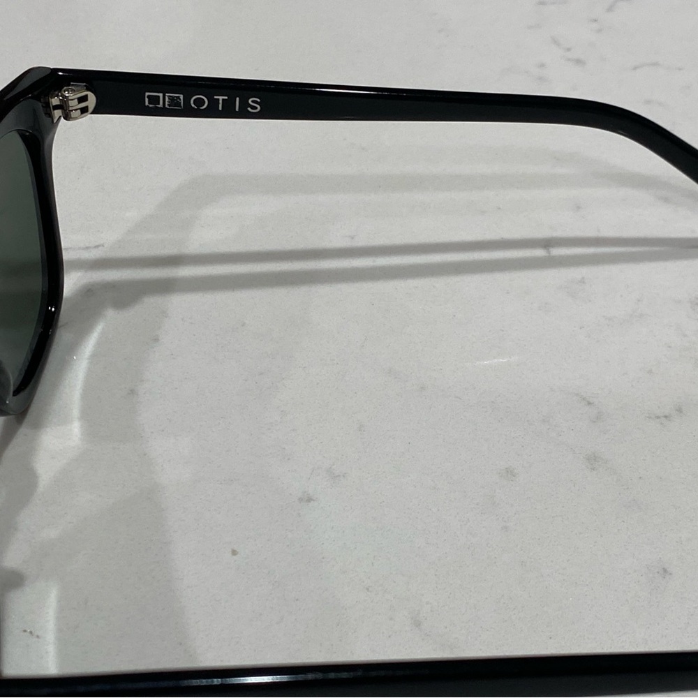 OTIS Class of 67 Black Retro Sunglasses - Picture 7 of 10